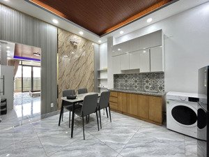 căn hộ 1pn 1pk 50m2 gần 3/2 q10 có thang máy - phù hợp gia đình và nhóm bạn - mặt tiền oto