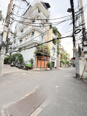 nguyễn cửu vân- hẻm xe hơi tránh 73 m2 , 3 tầng ( nhà cũ ) 4,05x18 chỉ 15 tỷ tl chính chủ