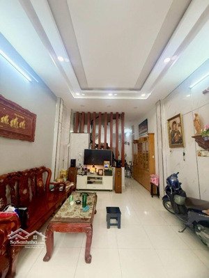 giá chỉ: 6,5 tỷ. vị trí vàng, nhà 4 tầng đẹp nhức nách.tân kỳ tân quý. 64m2. 5pn, ở vừa kd là ghiền