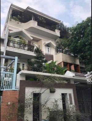 biệt thự cho khách mua cao cấp , 150m2 . 4 tầng .. giá 37,5 tỷ tl