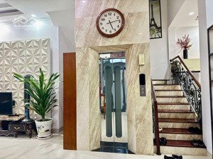 hiếm. biệt thự kđt phước long, nha trang có sổ hoàn công và thang máy. đối diện công viên