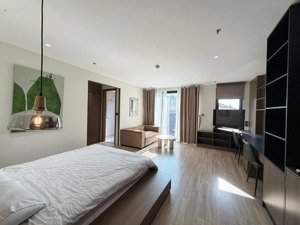 cho thuê 1 phòng ngủ 40m2, ban công, tách bếp ngay nguyễn hữu cảnh, bình thạnh - gần q1, q2