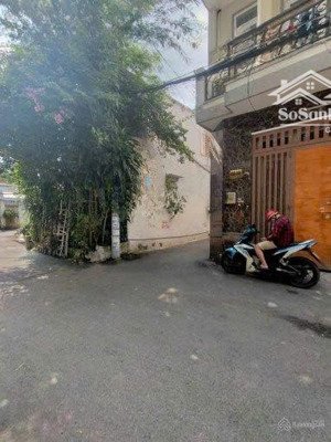 chính chủ bán gấp nhà 2 tầng 5.3 x 15, đường nguyễn văn lượng, ô tô thông, thích hợp ở ngay