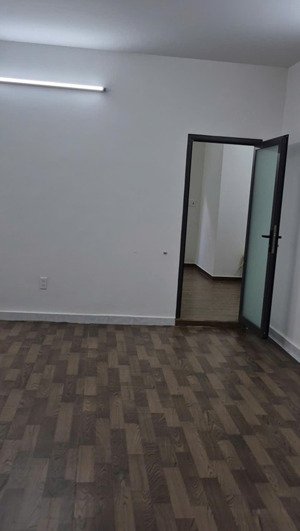cho thuê nhà hẻm 440 nguyễn kiệm, p3, pn. dt : 6,5m x 13m. 3 . nhà mới.