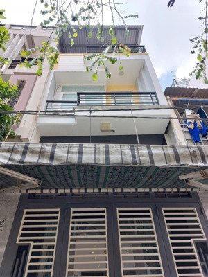 giá tri ân cuối năm duy nhất căn hiệp bình, thủ đức. giá 4tỷ310/ 49,6m2 (4x12,4m2). sổ hồng sẵn