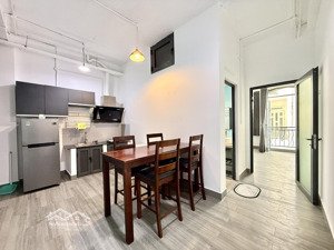 cho thuê căn hộ 1 phòng ngủ tách bếp bancol, full nt, máy giặt riêng, rộng 45m2, ngay sư vạn hạnh