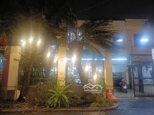 hàng hiếm, giá rẻ.cuối năm cần bán nhanh căn biệt thự 9x21 p.13 bình thạnh. cực hiếm, bán trước tết