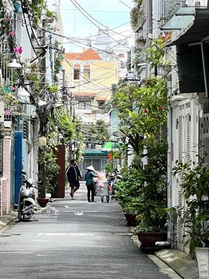 nhà nguyễn văn vỹ p.12, tân bình diện tích đất: 36.3m diện tích sử dụng: 72.6m