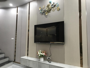 bán nhà riêng cạnh mipec long biên, 7,986 tỷ, 30m2, view đẹp,chỉ 3 nhà ra mặt phố ngọc lâm, hà nội