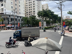 căn góc siêu đỉnh. kinh doanh miễn bàn