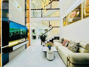 bán nhà mặt tiền kinh doanh nội thất ngô gia tự quận 10, dt: 3.6x12m, lửng 5l thang máy giá 20.5 tỷ