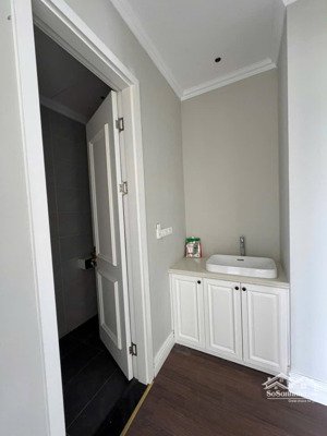  cho thuê bt liền kề full nôi thất 105m bên hồ vinhomes the harmony giá 35 triệu/ tháng