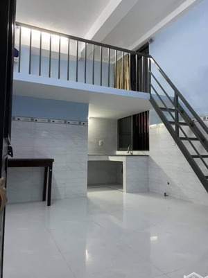 bán nhanh dãy trọ 5 tầng đường hoài thanh dòng tiền 40 triệu/ tháng