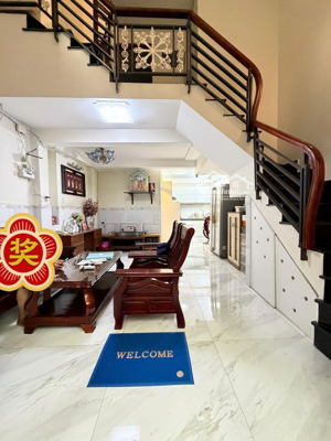 nhà kiên cố 5tầng - cách 1 căn ra mặt tiền ba đình - vài bước ra cầu chữ y - 4pn.3wc - chỉ 6.2tỷ