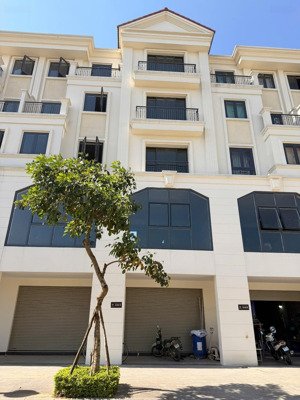 bán liền kề hinode royal park mặt đường 30m, diện tích 100 m2, giá 18,9 tỷ