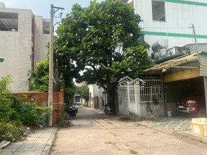 đất 90m2 ngang 5m shr vuông, kqh, ngã tư an sương, giá chỉ 4.75tỷ.