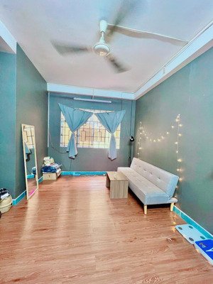 căn hộ cho thuê: lầu 5 - chung cư trần văn kiểu, 252 lý thường kiệt, quận 10. diện tích: 60m2