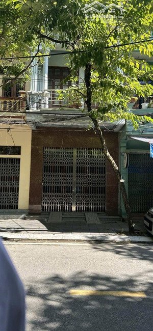 bán nhà mặt phố vị xuyên, nam định, 10,8 tỷ , s: 102m2 , mặt tiền 4m, nở hậu 7.2m . lh 