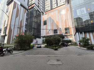 chính chủ bán căn hộ 120m2 - 3pn - 2wc giá 120triệu/m2 có thương lượng - the diamond residence