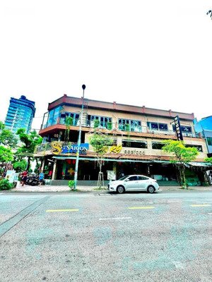 góc 2 mặt tiền ngang 12m - sử dụng 900m2 - trung tâm 104a phạm ngũ lão, quận 1.!!