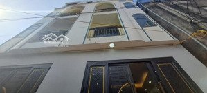 bán nhà riêng 40m2, 4,5 tầng, 4 phòng ngủ 3vs. sẵn sổ đỏ