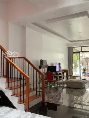 cần bán nhà hướng đông nam phường phú mỹ, tp.hcm giá 5,9 tỷ