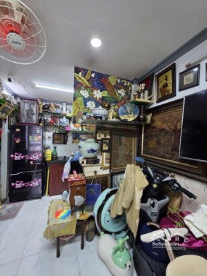 21m ,ngang 4m, 2 tầng 2pn, 2wc, trường chinh - nhà ga t3