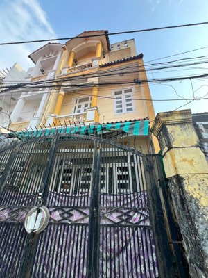 bán nhanh 4 căn nhà, nhà 1 trệt 2 lầu - góc 2 mặt tiền - hxh - p. tam phú - 357.4m2