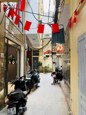 Tầm Tiền Cực Hiếm, TT Hai Bà Trưng Ngõ Rộng 2.5M 33M2 5T FULL Nội Thất, Ở Ngay Giá 8.3 Tỷ