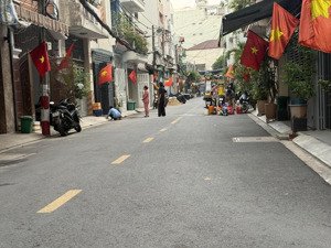 bán nhà đường lũy bán bích tân phú, góc 2 mặt tiền không lộ giới , xe hơi vào nhà 