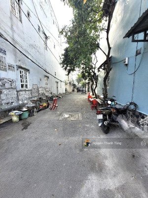 mặt tiền kinh doanh 3 tầng lô góc không lộ giới đường thạnh xuân 18, dt 90m2 (4.5 x 20), đường 8m.