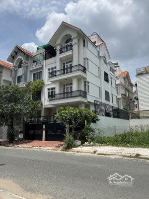 bán nhà quận 7 ngang 6m dài 30m dt công nhận 160m2 xd hầm 5 tầng ô tô đỗ cửa chỉ 15 tỷ nhỉnh