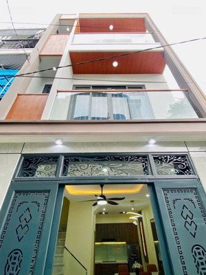 cô tư cần bán nhà đỗ quang đẩu, phạm ngũ lão, q1 gần công viên 23 tháng 9, giá 4tỷ9 dt 76,5m2