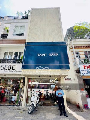 bán căn góc siêu mặt tiền quận 1 trần hưng đạo (4x23m) hdt 80 triệu/t giá chỉ 49 tỷ tl