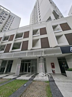 cho thuê shophouse tại scenic valley 2. dt 200m2 (trệt+1 lầu)- vị trí đẹp- giá chỉ 67 triệu/tháng