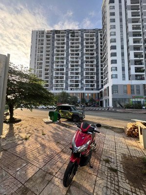 đất đẹp mặt tiền 90m2 đối diện chung cư ricca phú hữu - xd được 7 tầng