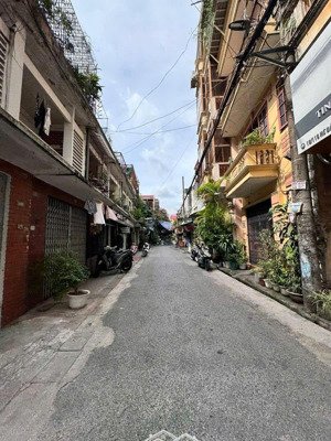 bán mảnh đất lô góc vip phố lê văn lương 75m 20 tỷ