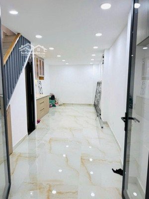 nhà mới, sổ đẹp, ko lg qh - thành thái - 3.2x8 (25m2), 3tầng - 4.79tỷ