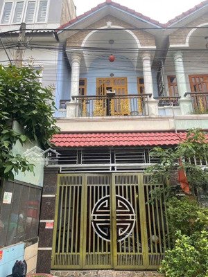 nhà trệt lầu giá rẻ ngay sân vân động đông hoà, dĩ an