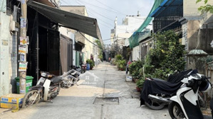 nhà 3.8 tỷ 56m2 2 tầng, hẻm xe tải liên khu 5-6 sổ riêng, 2 tầng btct, vào ở ngay