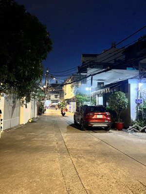 lạc long minh phụng quận 11 - 105m - hẻm oto - giá 9,3 tỷ