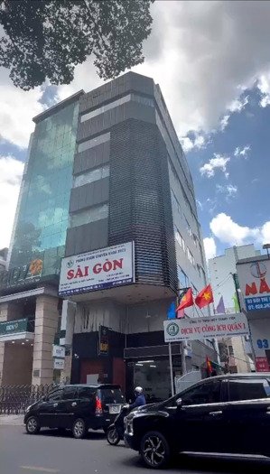 ngộp bank bán gấp building hầm 7 tầng hồ hảo hớn .q1. dt:8x26m.cn:200m2.hđt:300tr. giá 95 tỷ