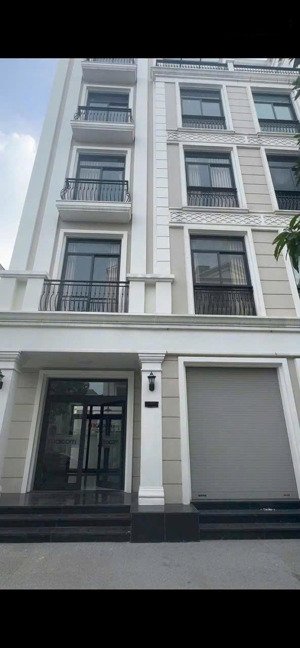 cam đoan cho thuê biệt thự nhà phố 4 lầu - giá không cạnh tranh 100% tại vinhomes q9