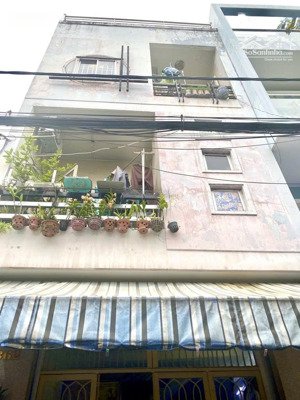 nhà 4 tầng - mặt tiền đường ba đình - ngay chợ ba đình - cách cầu chà và 200m