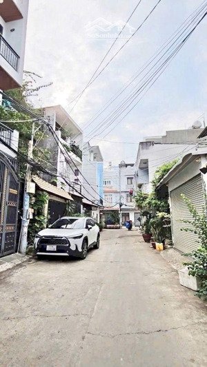 nhà mới 3 tầng, chỉ 5.6 tỷ, hẻm xe hơi huỳnh tấn phát, cách phú mỹ hưng chỉ hơn 5 phút