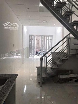 giá cực rẻ bán nhà hẻm xe vf3 tại quận 1 giá chỉ 180 tr/m2. thích hợp cho kh mua đtu làm chdv