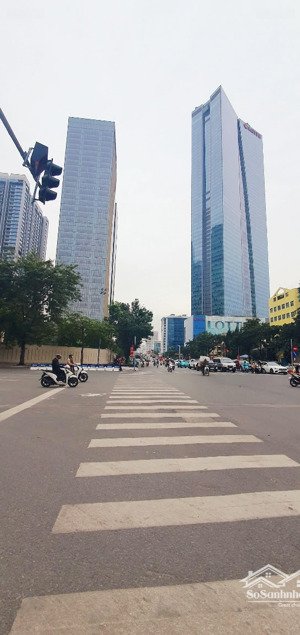 90 tỷ nhỉnh mặt phố nguyễn chí thanh 130m*9t mt6m 1 hầm thông sàn thang máy k.doanh, siêu hiếm.