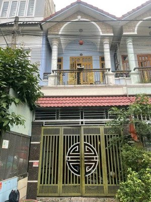 bán rẻ nhà phố đông hòa dĩ an gần thủ đức