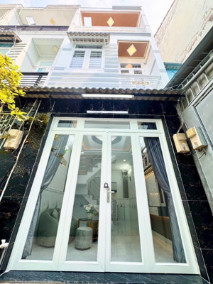 tuấn hailongreal: nhà 3 lầu 2,36 tỷ phạm hữu lầu liền kề q7 sát phú mỹ hưng xe hơi cách vài bước