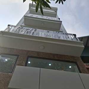 nhà đẹp 5 tầng yên kiện ngọc hồi |dân xây độc lập có sân riêng gác lửng vị trí đẹp